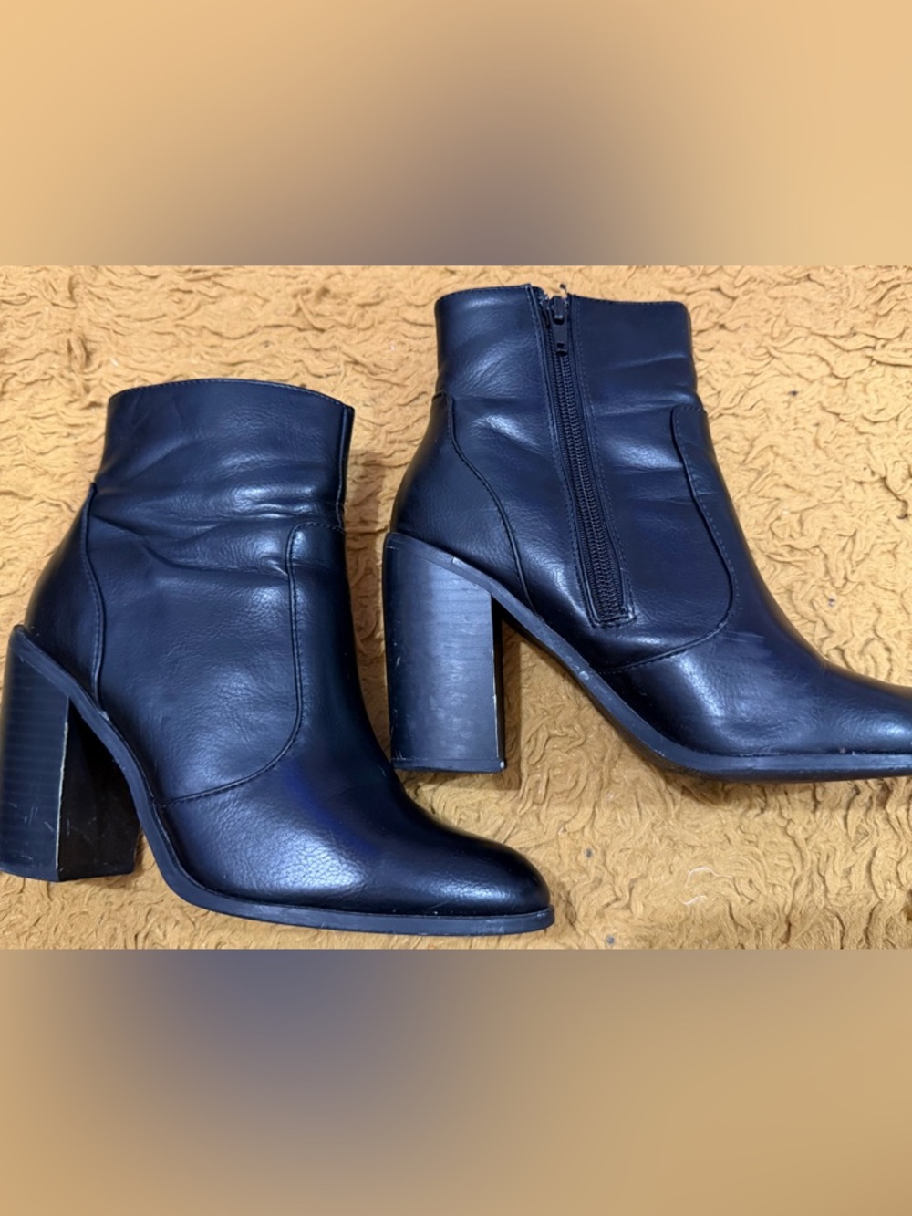 Forever 21 Black Leather Block Heel Ankle Boots